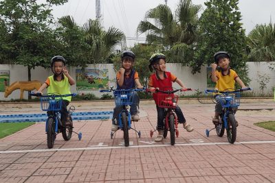 Hoạt động trải nghiệm “Bé với an toàn giao thông” lớp 5TA6