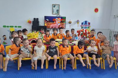 Tiệc buffe “Bé vui trung thu” các bé NTD2