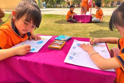 HỘI THI “BÉ TÀI NĂNG SÁNG TẠO” – SÂN CHƠI NGHỆ THUẬT ĐẦY MÀU SẮC TẠI TRƯỜNG MẦM NON XUÂN NINH